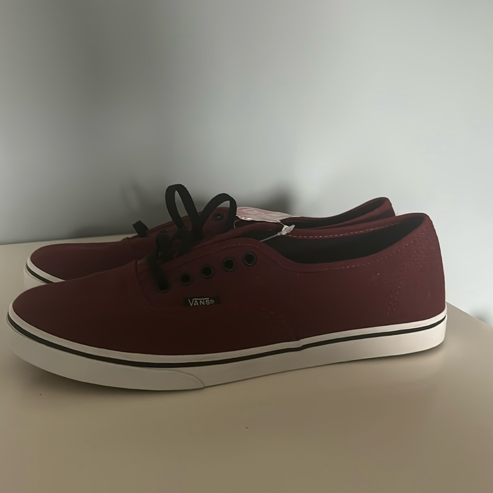 NWT unworn maroon vans